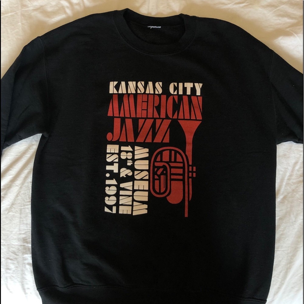 Vintage Sweatshirt - Picture 2 of 3